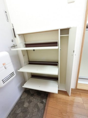 【玄関】 | ファミーユのぞみ