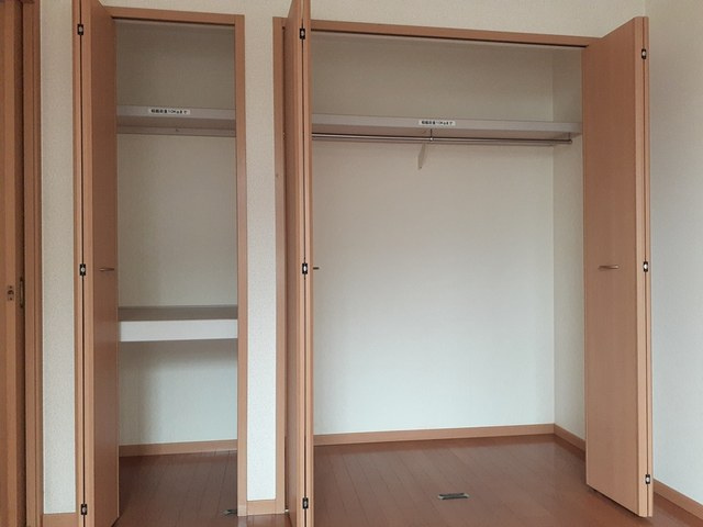 アルコ・バレーノの収納