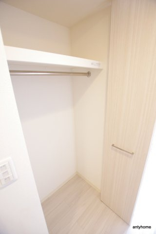 プレサンス OSAKA DOMECITY クロスティ 仲介手数料無料の収納