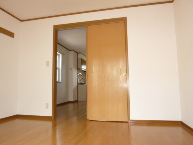 倉敷市中畝３丁目のアパートの洋室