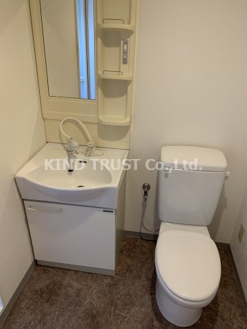 ラ・メゾンさくらⅡのトイレ|コンパクトで使いやすいトイレです