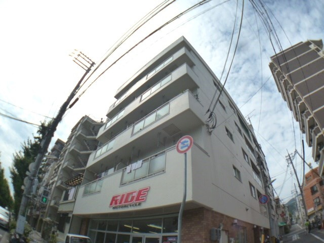フェリーチェ割塚の外観