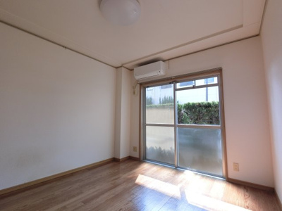 【洋室】 | エステートピアオークス