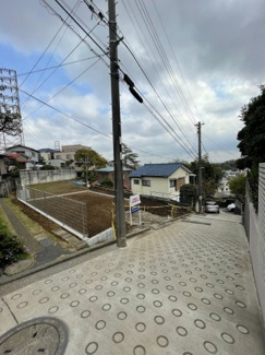 【前面道路含む現地写真】