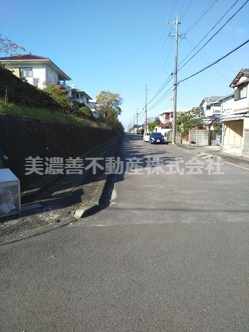 ５５９９１　岐阜市日野北土地の前面道路含む現地写真