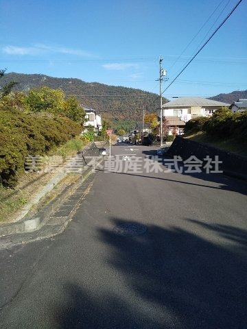 ５５９９１　岐阜市日野北土地の前面道路含む現地写真
