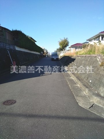 ５５９９１　岐阜市日野北土地の前面道路含む現地写真