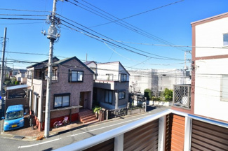 【展望】 | バルコニーからは開放的な景色が眺められます。