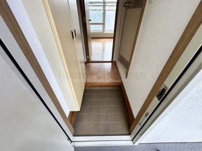 【玄関】 | パルコホリウチ