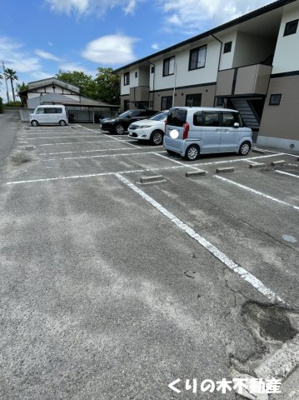 【駐車場】 | ヴィラフローラⅡ | 駐車場完備です