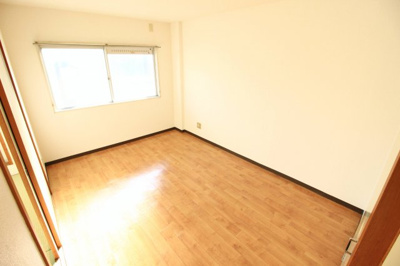 【居間・リビング】 | 高安一番館