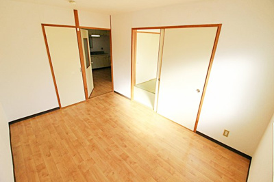 【居間・リビング】 | 高安一番館