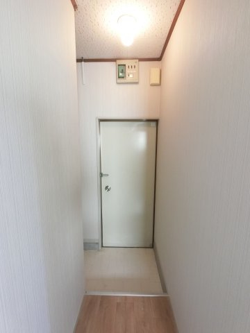 【玄関】