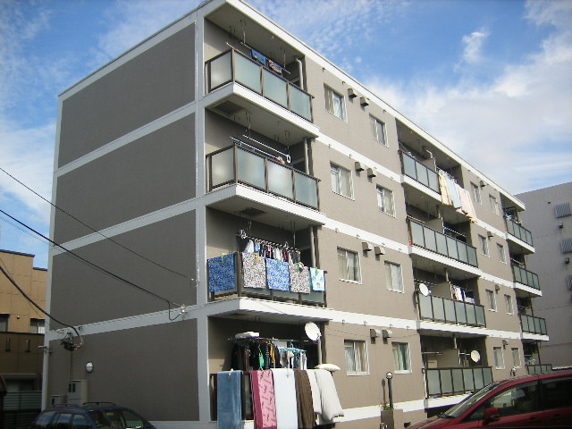 エスペランサの外観|落ち着いた雰囲気の外観です