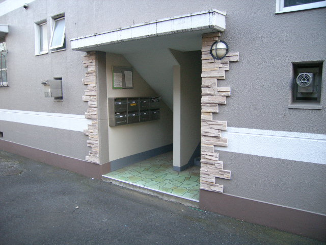 エスペランサのエントランス|清潔なエントランスです