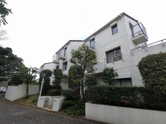 【外観】 | 京浜東北線「山手」駅徒歩１２分！
総戸数５５戸、昭和５６年１月築、管理人は住込管理につき管理体制良好です♪