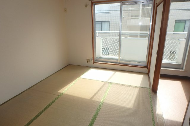 フェリース小杉の和室