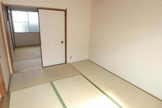 フェリース小杉の和室