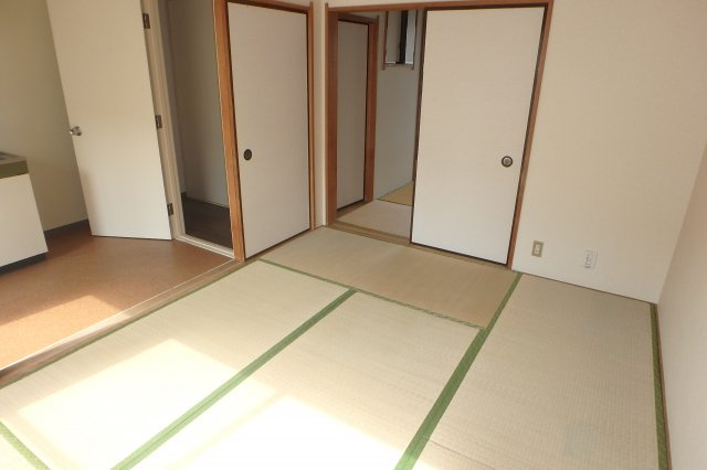 フェリース小杉の和室