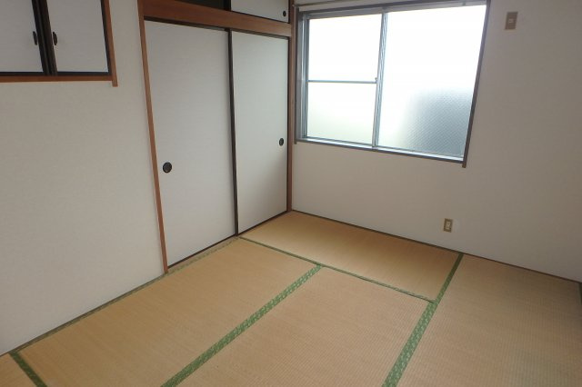 フェリース小杉の和室