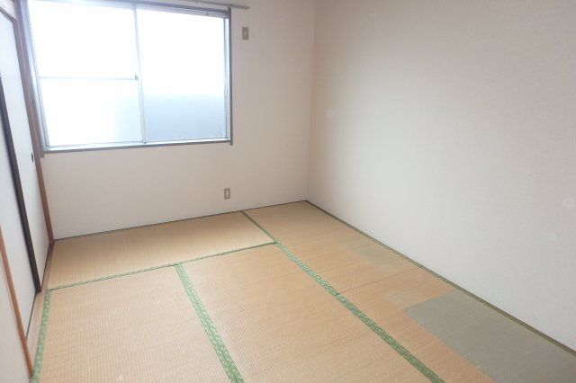 フェリース小杉の和室