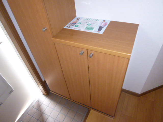 レーベン中畝Ｄの玄関