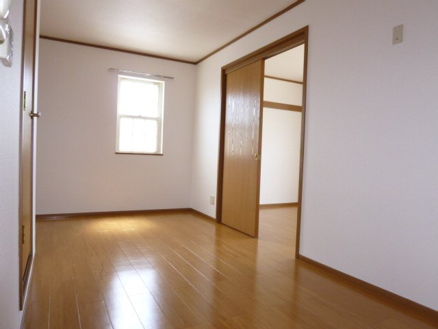 レーベン中畝Ｄの居間・リビング|ダイニング