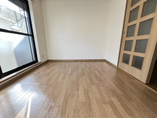 メゾンエクレールの洋室