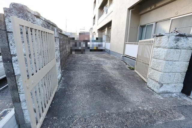 【駐車場】 | ナンノ第８号館