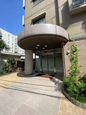 【エントランス】 | サージュ横浜平沼 | エントランス部分です。