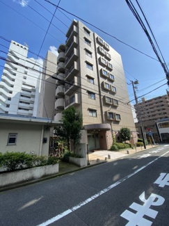 【外観】 | JR・私鉄各線「横浜」駅徒歩１１分！多路線利用可能で多彩なアクセスが魅力的◎
総戸数２８戸、平成１０年２月築、住宅ローン減税も利用可♪