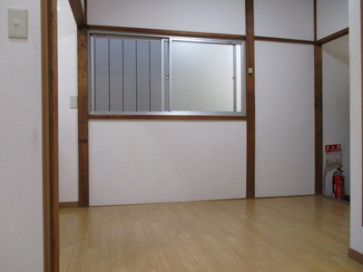 【居間・リビング】 | 三峰荘