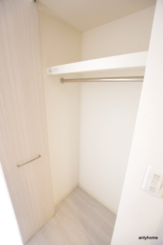 プレサンス OSAKA DOMECITY クロスティ 仲介手数料無料の収納
