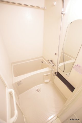 プレサンス OSAKA DOMECITY クロスティ 仲介手数料無料の浴室