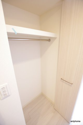 プレサンス OSAKA DOMECITY クロスティ 仲介手数料無料の収納
