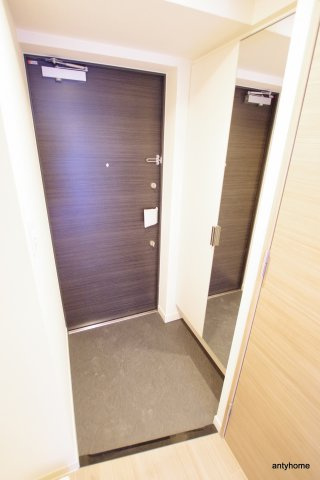 プレサンス OSAKA DOMECITY クロスティ 仲介手数料無料の玄関