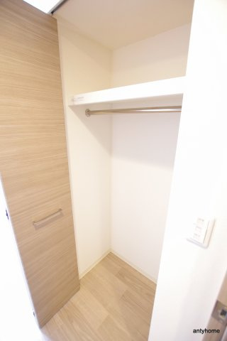 プレサンス OSAKA DOMECITY クロスティ 仲介手数料無料の収納