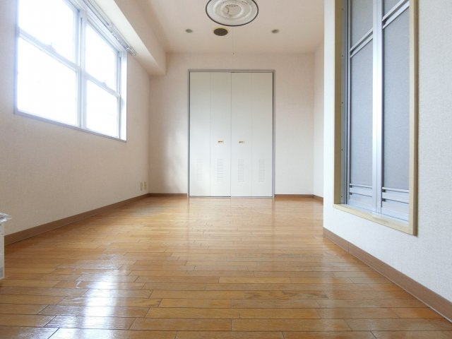 セブンフロアハイツの寝室
