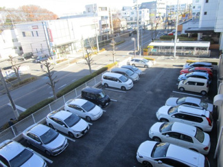 【駐車場】
