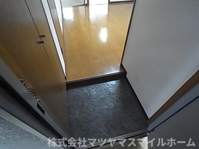 【玄関】 | メイプル河正