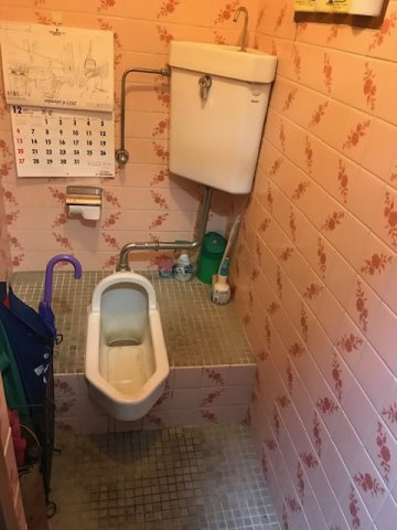 勉強堂ビルのトイレ