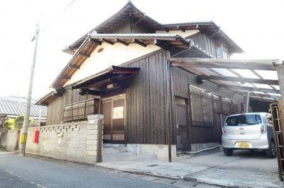 【外観】 | 笹原町1丁目貸家 | 外観の写真です。外壁塗装で綺麗になりました！！