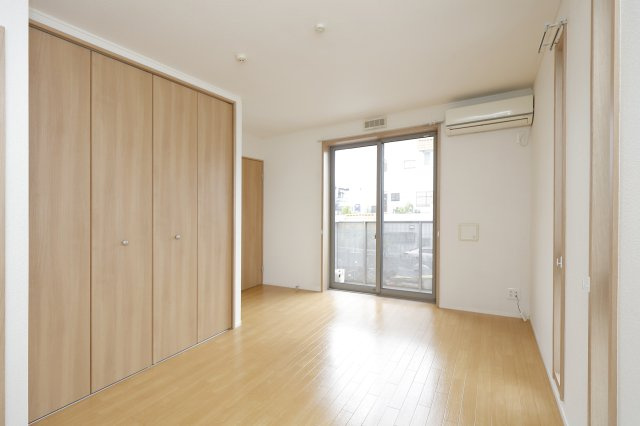 プレミールの洋室