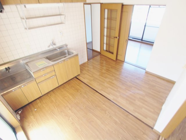 グランビューヒルズ瀬川の居間・リビング