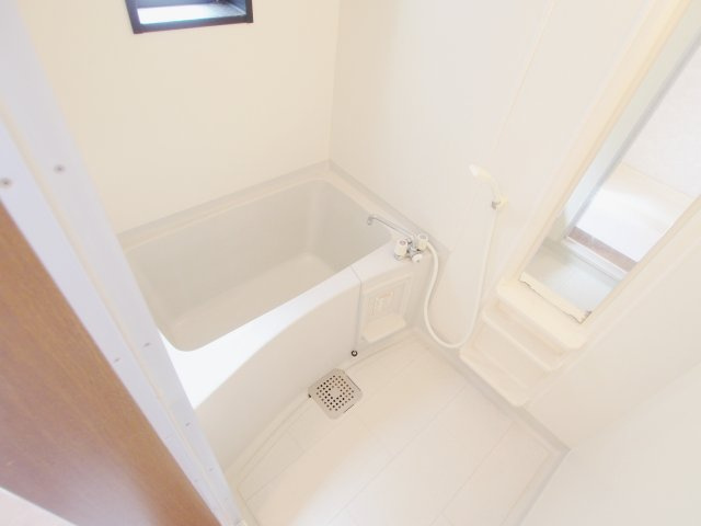 グランビューヒルズ瀬川の浴室