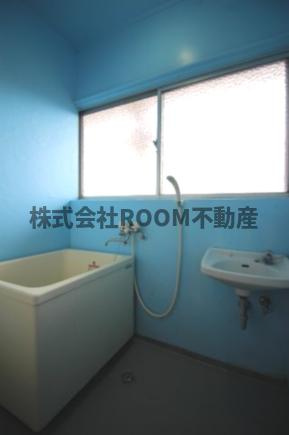 コーポ千恵の浴室|ゆったり過ごせるお風呂です