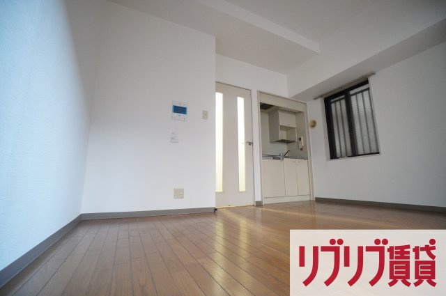 千葉本町スカイマンションの居間・リビング