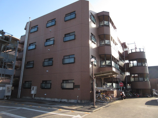 メゾンドール・カムイβ館の外観|とても綺麗な外観となっております！