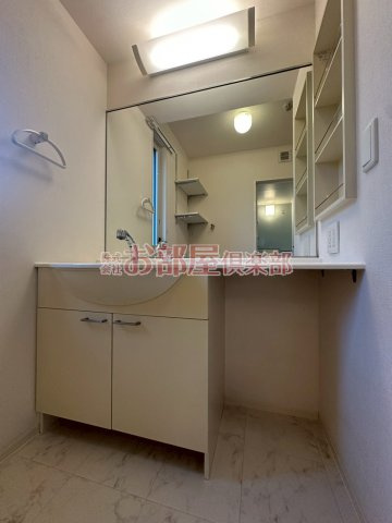 アリス京町壱番館の洗面所|コンパクトで使いやすい洗面所