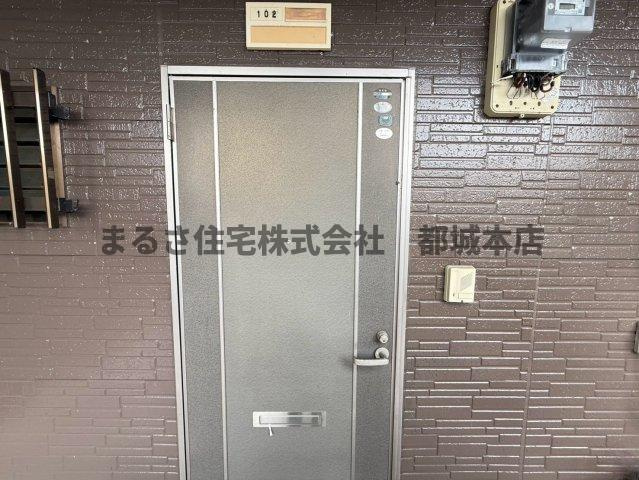 S・Tハイツのエントランス